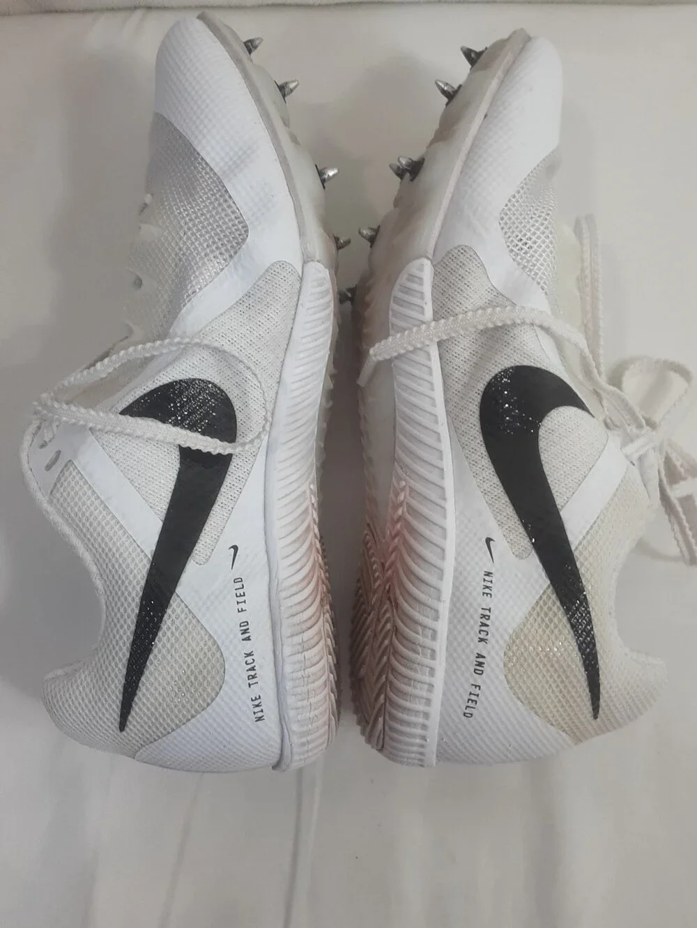 Nike kids rival